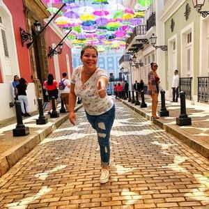 Meet your Posher, Edilia